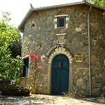 Musician's Round House & Castello Villa *