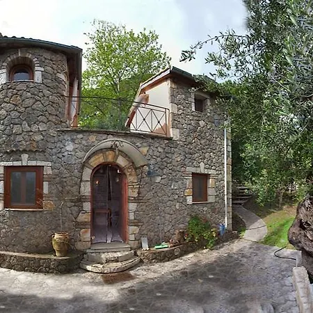 וילה Musician's Round House & Castello *